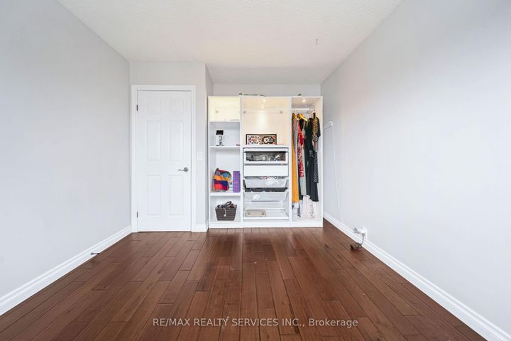 Photo 27 at 96 Royal Palm Drive, Heart Lake East, Brampton