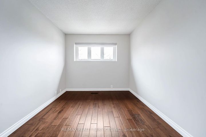 Photo 28 at 96 Royal Palm Drive, Heart Lake East, Brampton