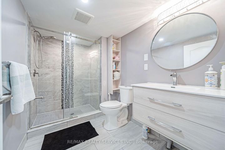 Photo 39 at 96 Royal Palm Drive, Heart Lake East, Brampton