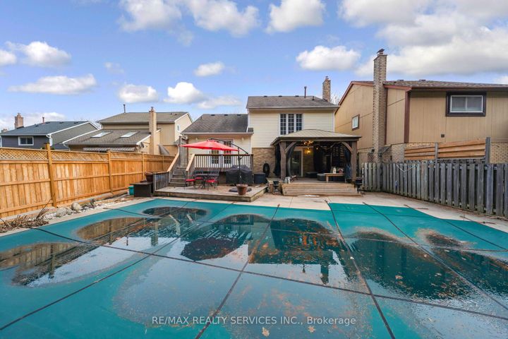 Photo 42 at 96 Royal Palm Drive, Heart Lake East, Brampton