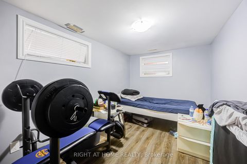 Photo 20 at 519 Rogers Road, Eglinton West, Toronto