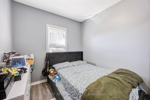 Photo 32 at 519 Rogers Road, Eglinton West, Toronto