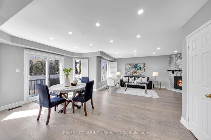 Photo 14 at 5326 Segriff Drive, East Credit, Mississauga