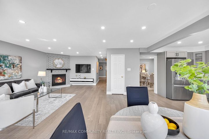 Photo 19 at 5326 Segriff Drive, East Credit, Mississauga