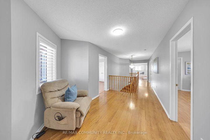 Photo 25 at 5326 Segriff Drive, East Credit, Mississauga