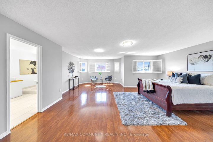 Photo 27 at 5326 Segriff Drive, East Credit, Mississauga