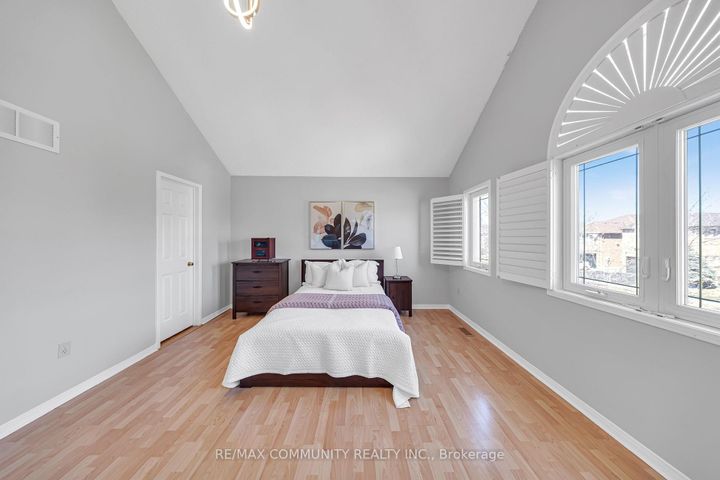 Photo 35 at 5326 Segriff Drive, East Credit, Mississauga