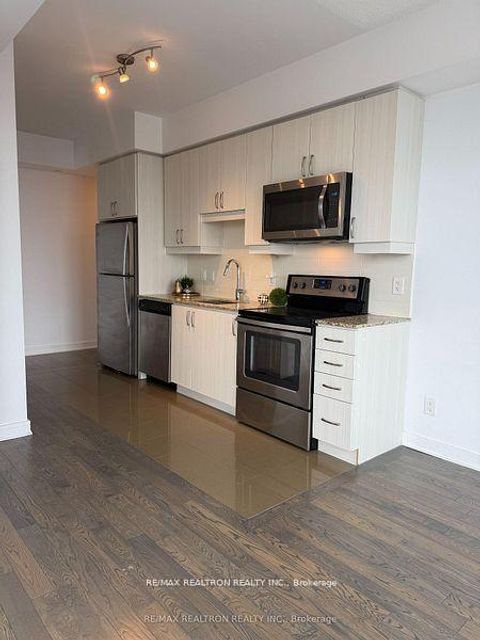 Photo 9 at 2009 - 9201 Yonge Street, Langstaff, Richmond Hill