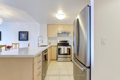 Photo 7 at 1003 - 130 Pond Drive, Commerce Valley, Markham