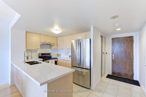 Photo 8 at 1003 - 130 Pond Drive, Commerce Valley, Markham