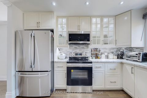 Photo 10 at 251 Glen Shields Avenue, Glen Shields, Vaughan