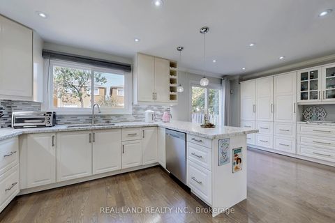 Photo 12 at 251 Glen Shields Avenue, Glen Shields, Vaughan