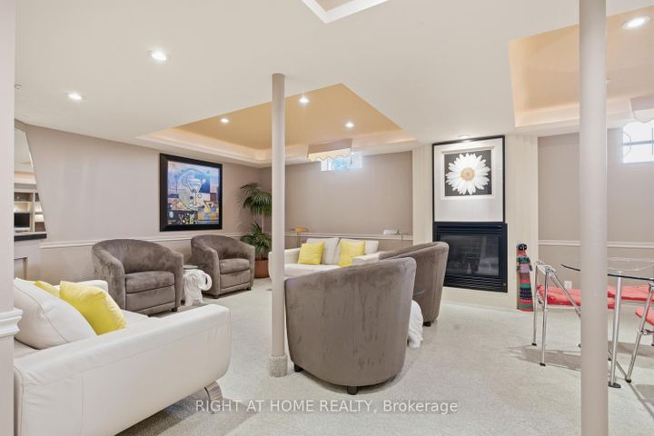 Photo 36 at 303 WATERBURY Crescent, Port Perry, Scugog