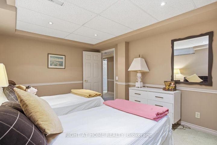 Photo 42 at 303 WATERBURY Crescent, Port Perry, Scugog