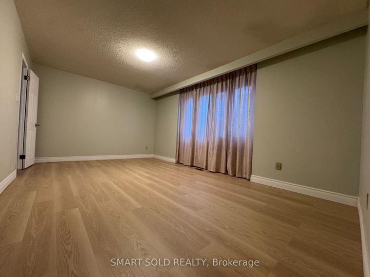 Photo 16 at 217 Waverly Street N, McLaughlin, Oshawa