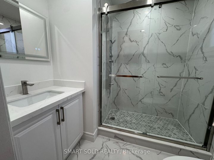 Photo 19 at 217 Waverly Street N, McLaughlin, Oshawa