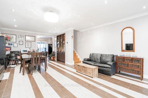 Photo 4 at 132 Bellwoods Avenue, Bellwoods, Toronto