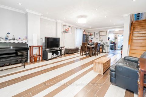 Photo 6 at 132 Bellwoods Avenue, Bellwoods, Toronto