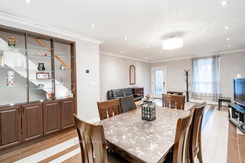 Photo 8 at 132 Bellwoods Avenue, Bellwoods, Toronto