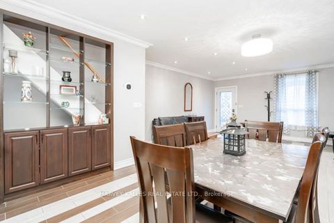 Photo 9 at 132 Bellwoods Avenue, Bellwoods, Toronto