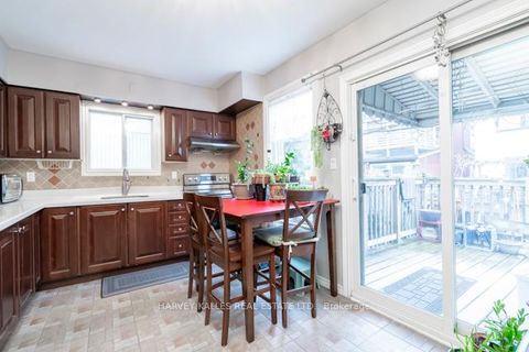 Photo 13 at 132 Bellwoods Avenue, Bellwoods, Toronto