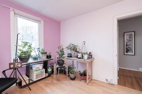 Photo 16 at 132 Bellwoods Avenue, Bellwoods, Toronto