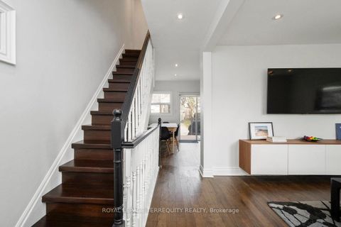 Photo 8 at 261 Blackthorn Avenue, Pellam Park, Toronto