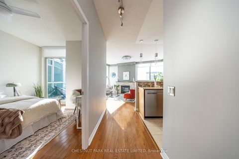 Photo 2 at PH9 - 5 Marine Parade Drive, Mimico, Toronto