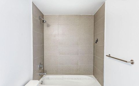 Photo 6 at 716 - 2550 Simcoe Street N, Windfields, Oshawa