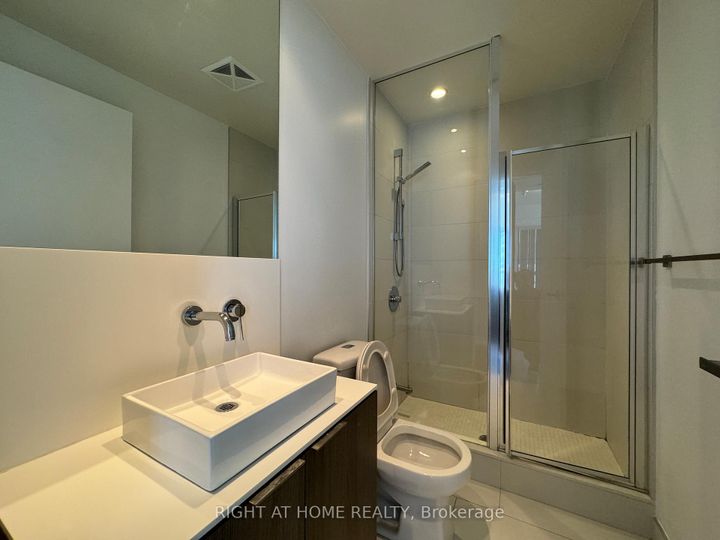 Photo 16 at 906 - 159 Dundas Street E, Yonge Corridor, Toronto