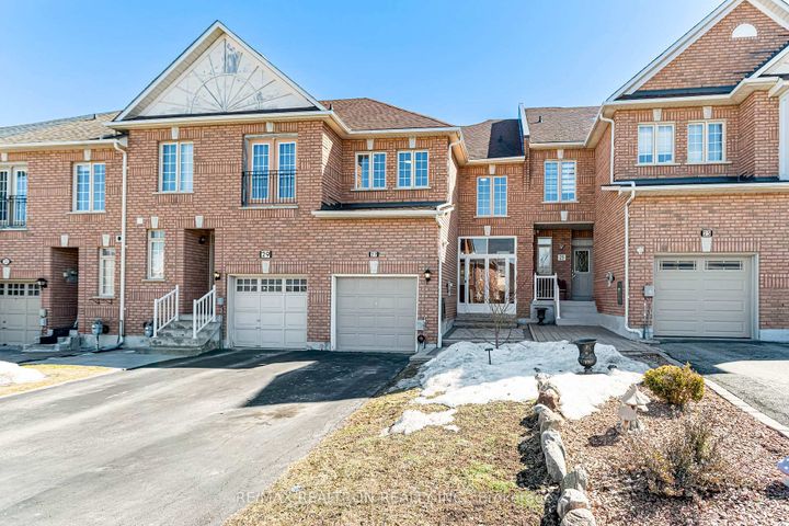 Photo 5 at 27 Copperstone Crescent, Rouge Woods, Richmond Hill
