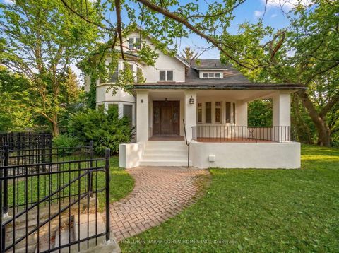 Photo 2 at 27 Old Yonge Street, York Mills, Toronto