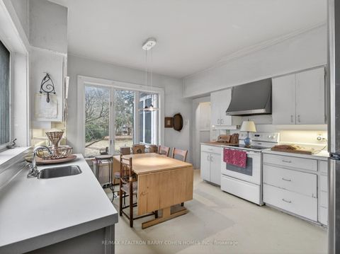 Photo 15 at 27 Old Yonge Street, York Mills, Toronto