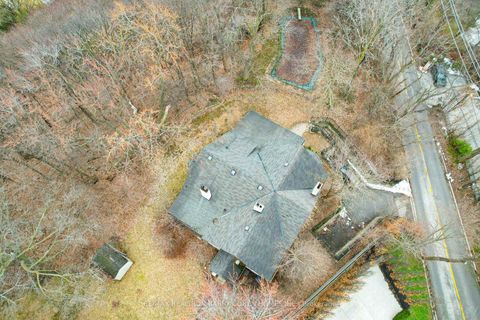 Photo 22 at 27 Old Yonge Street, York Mills, Toronto