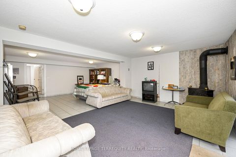 Photo 22 at 27 Gotham Court, Amesbury, Toronto