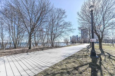 Photo 36 at 508 - 15 Windermere Avenue, Swansea, Toronto