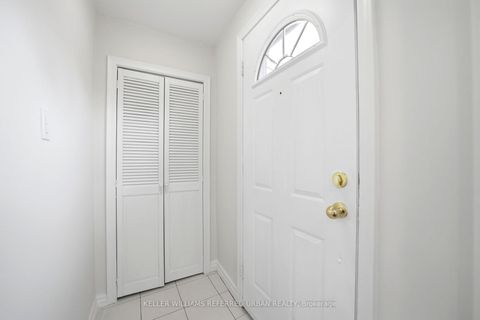 Photo 2 at 36 Cobden Street, Willowdale West, Toronto