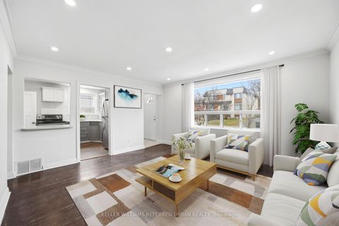 Photo 3 at 36 Cobden Street, Willowdale West, Toronto