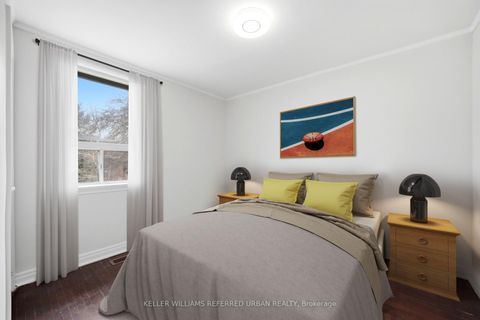 Photo 10 at 36 Cobden Street, Willowdale West, Toronto