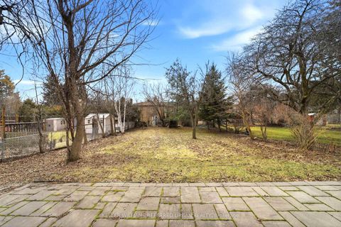 Photo 19 at 36 Cobden Street, Willowdale West, Toronto