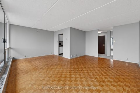 Photo 7 at 910 - 2 Glamorgan Avenue, Dorset Park, Toronto