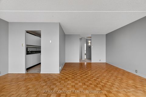 Photo 9 at 910 - 2 Glamorgan Avenue, Dorset Park, Toronto