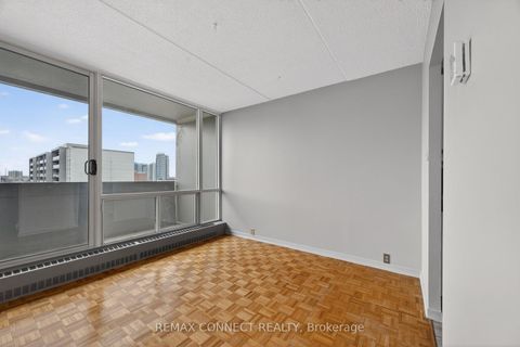 Photo 16 at 910 - 2 Glamorgan Avenue, Dorset Park, Toronto