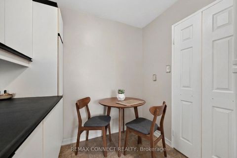 Photo 24 at 910 - 2 Glamorgan Avenue, Dorset Park, Toronto