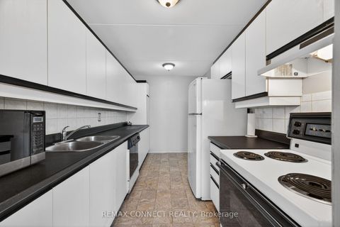 Photo 25 at 910 - 2 Glamorgan Avenue, Dorset Park, Toronto