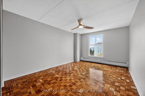 Photo 37 at 910 - 2 Glamorgan Avenue, Dorset Park, Toronto