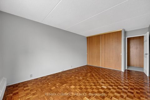 Photo 41 at 910 - 2 Glamorgan Avenue, Dorset Park, Toronto