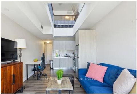 Photo 1 at 335 College Street, Chinatown, Toronto