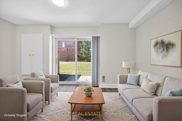 Photo 17 at 4 - 4950 Albina Way, Hurontario, Mississauga