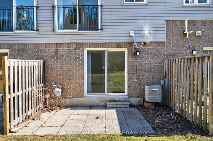 Photo 19 at 4 - 4950 Albina Way, Hurontario, Mississauga